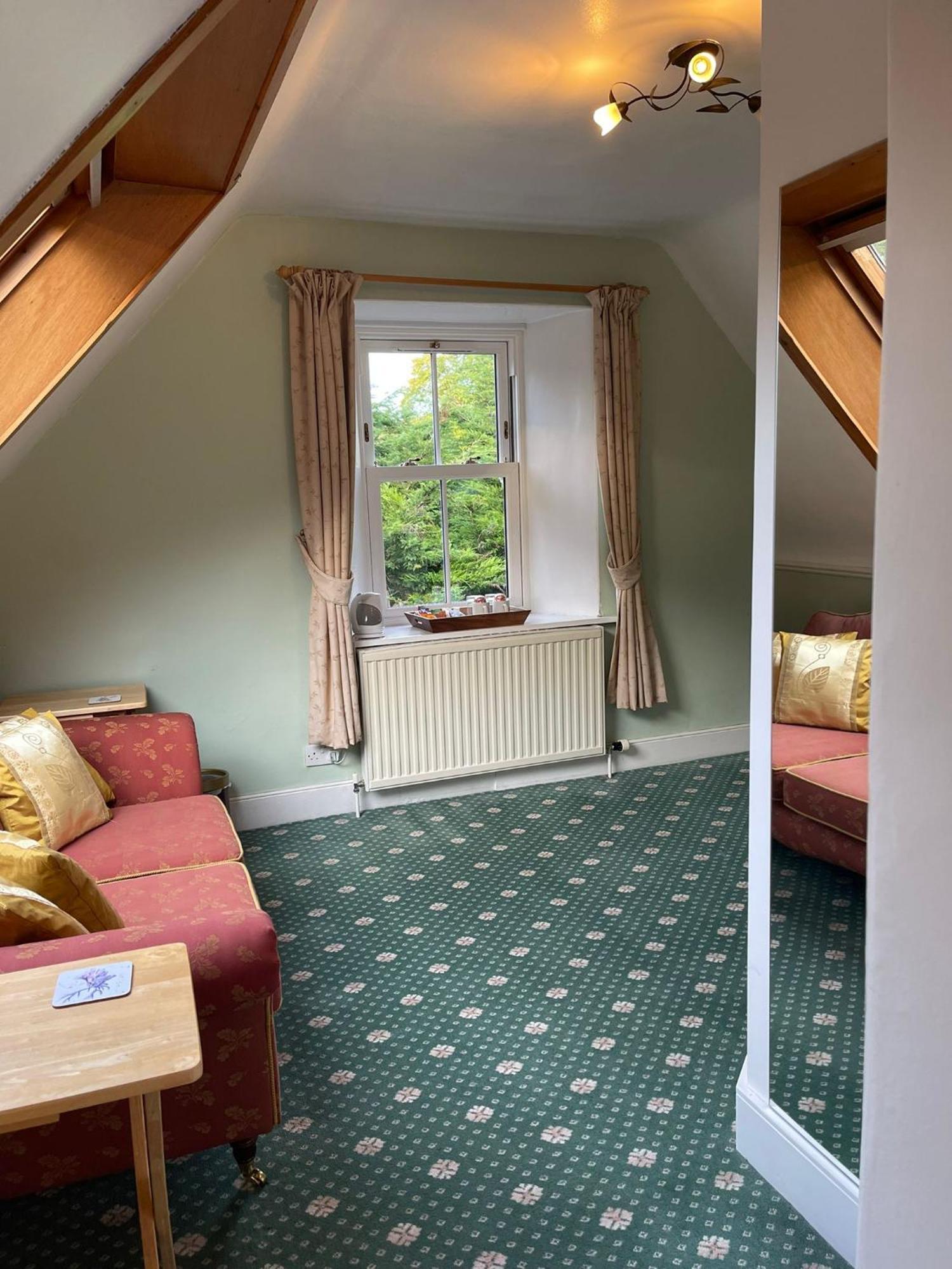 Ravenscourt House, Guest House Grantown-on-Spey エクステリア 写真
