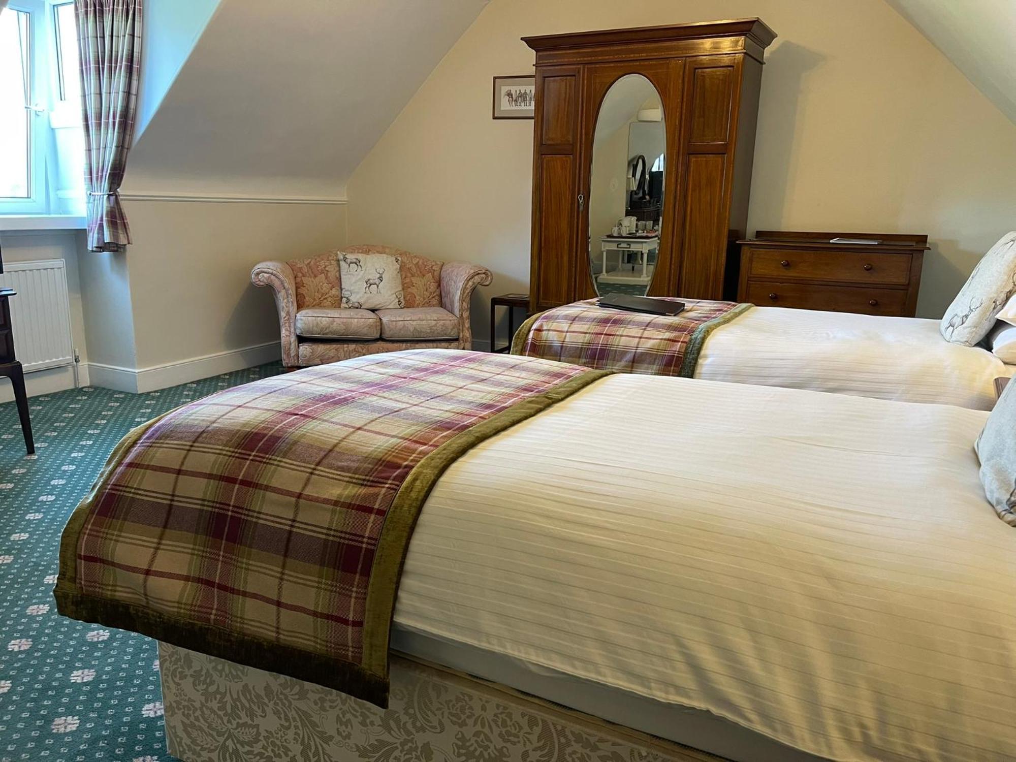 Ravenscourt House, Guest House Grantown-on-Spey エクステリア 写真