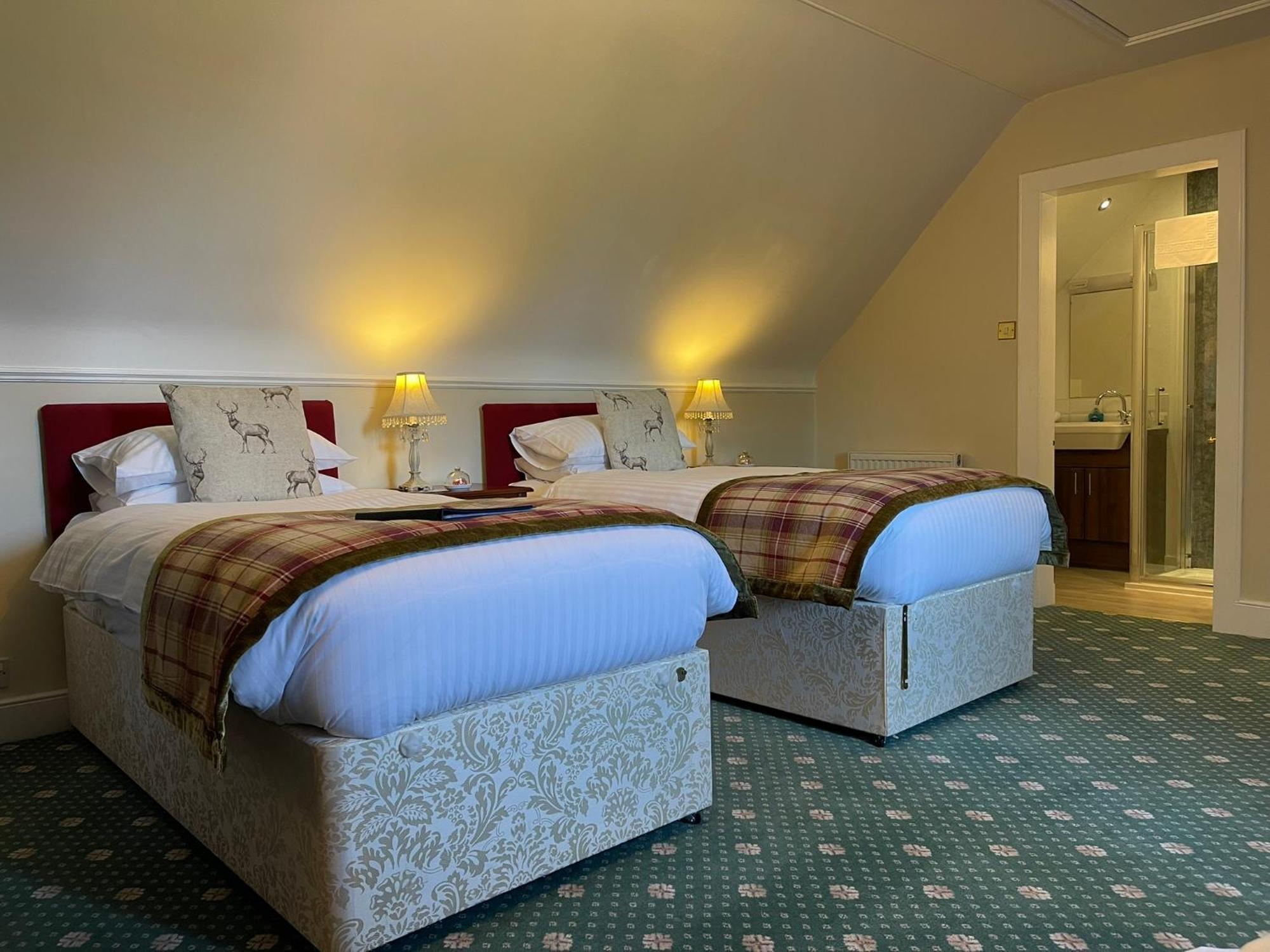 Ravenscourt House, Guest House Grantown-on-Spey エクステリア 写真